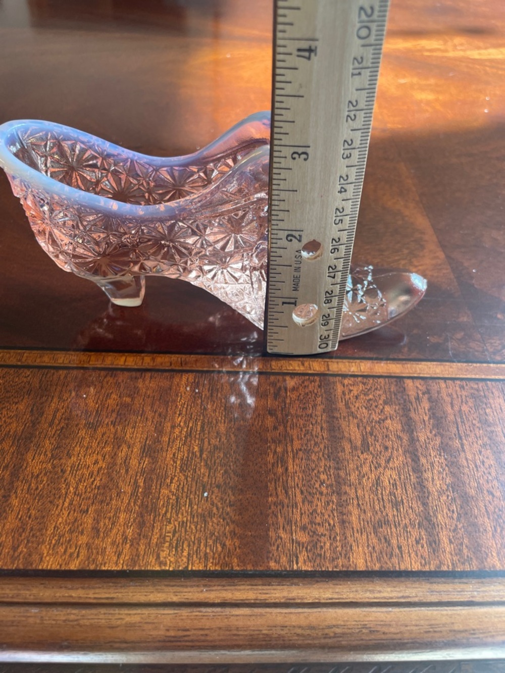 Fenton Peach Opalescent Daisy and Button Cat Head Slipper". - Picture 11 of 11